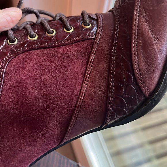 Bordeaux/burgundy lace-up naturalizer heels size 8 - Picture 5 of 5